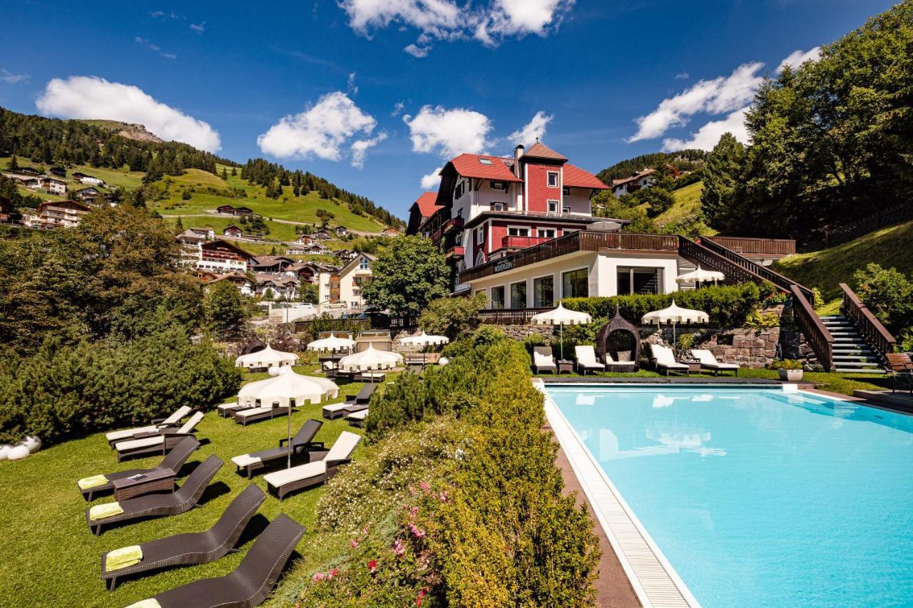 Boutique & Fashion Hotel Maciaconi - Gardenahotels Santa Cristina Val Gardena Екстер'єр фото