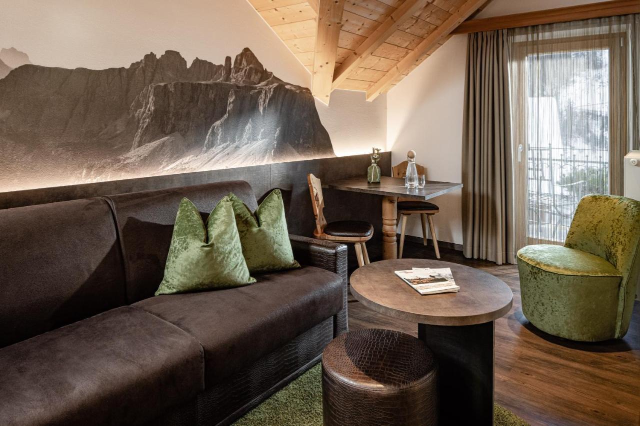 Boutique & Fashion Hotel Maciaconi - Gardenahotels Santa Cristina Val Gardena Екстер'єр фото