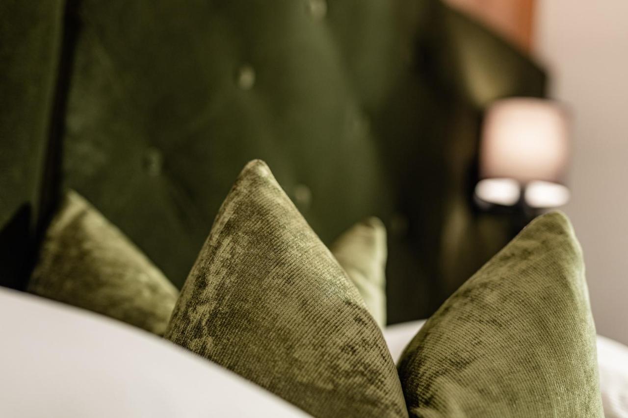 Boutique & Fashion Hotel Maciaconi - Gardenahotels Santa Cristina Val Gardena Екстер'єр фото
